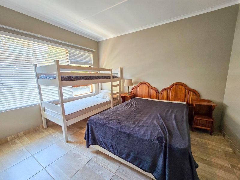 House For Sale in Stilbaai Wes, Stilbaai - Photo 4