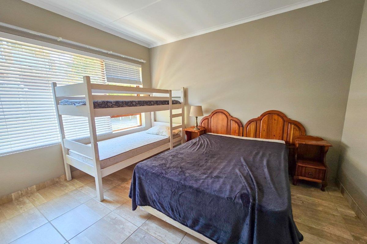 House For Sale in Stilbaai Wes, Stilbaai - Photo 4