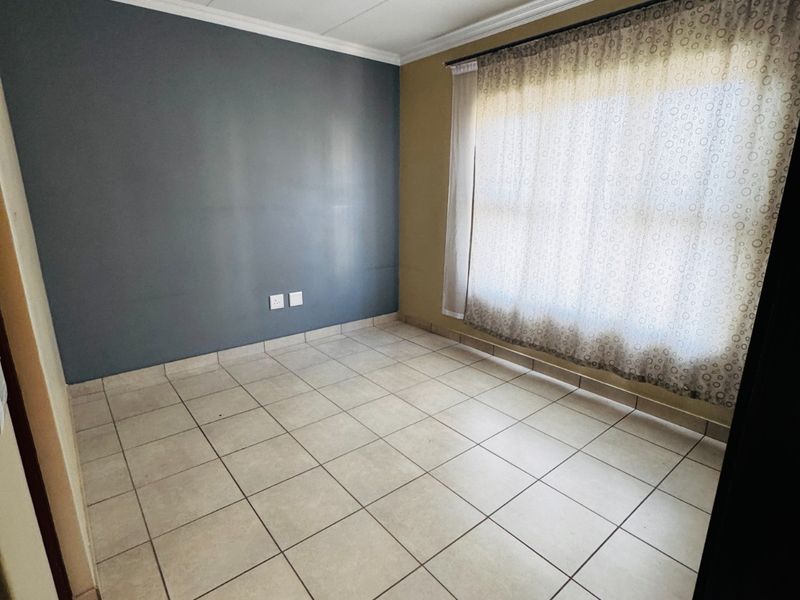 2 Bed Apartment To Rent in Midrand - Photo 9