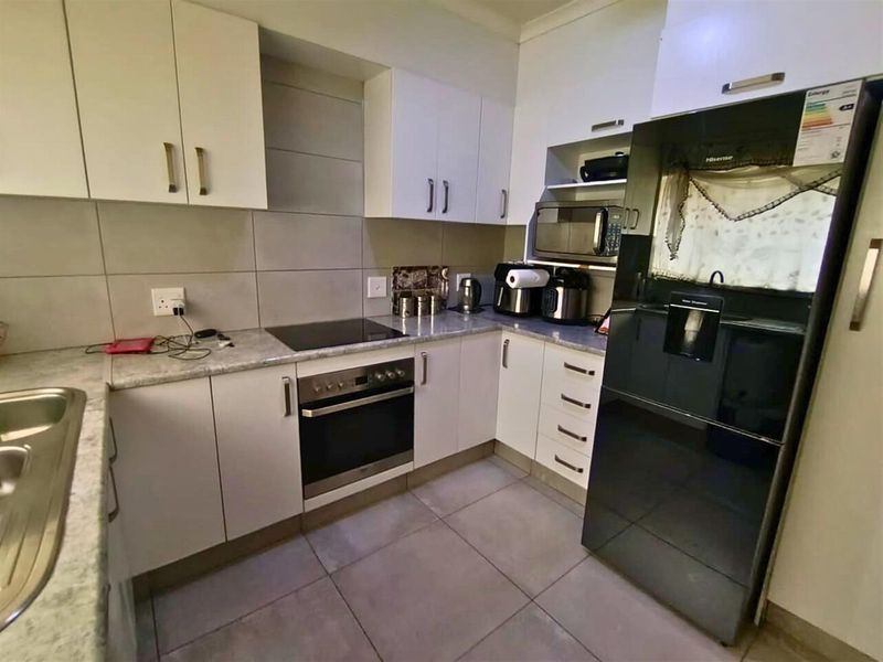 Modern Ground-Floor 2-Bedroom Apartment - La Montagne - Photo 5