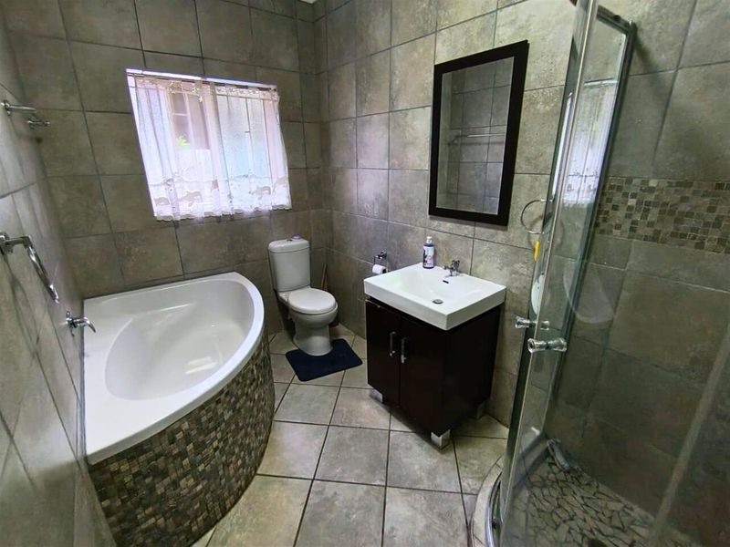 Modern Ground-Floor 2-Bedroom Apartment - La Montagne - Photo 9