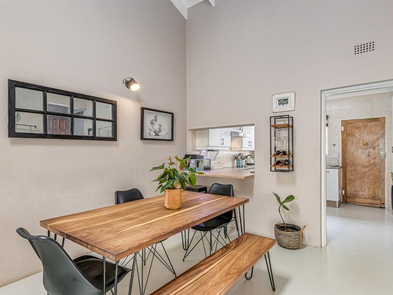 Modern and Charming Semi-Detached 3-Bedroom Townhouse with Exceptional Privacy - Photo 5