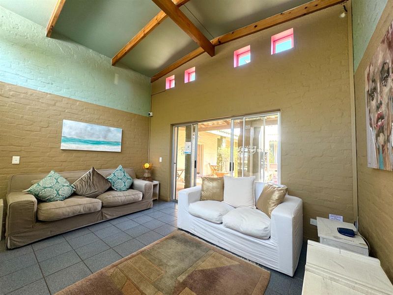 Guest House For Sale in Middedorp, Langebaan - Photo 2