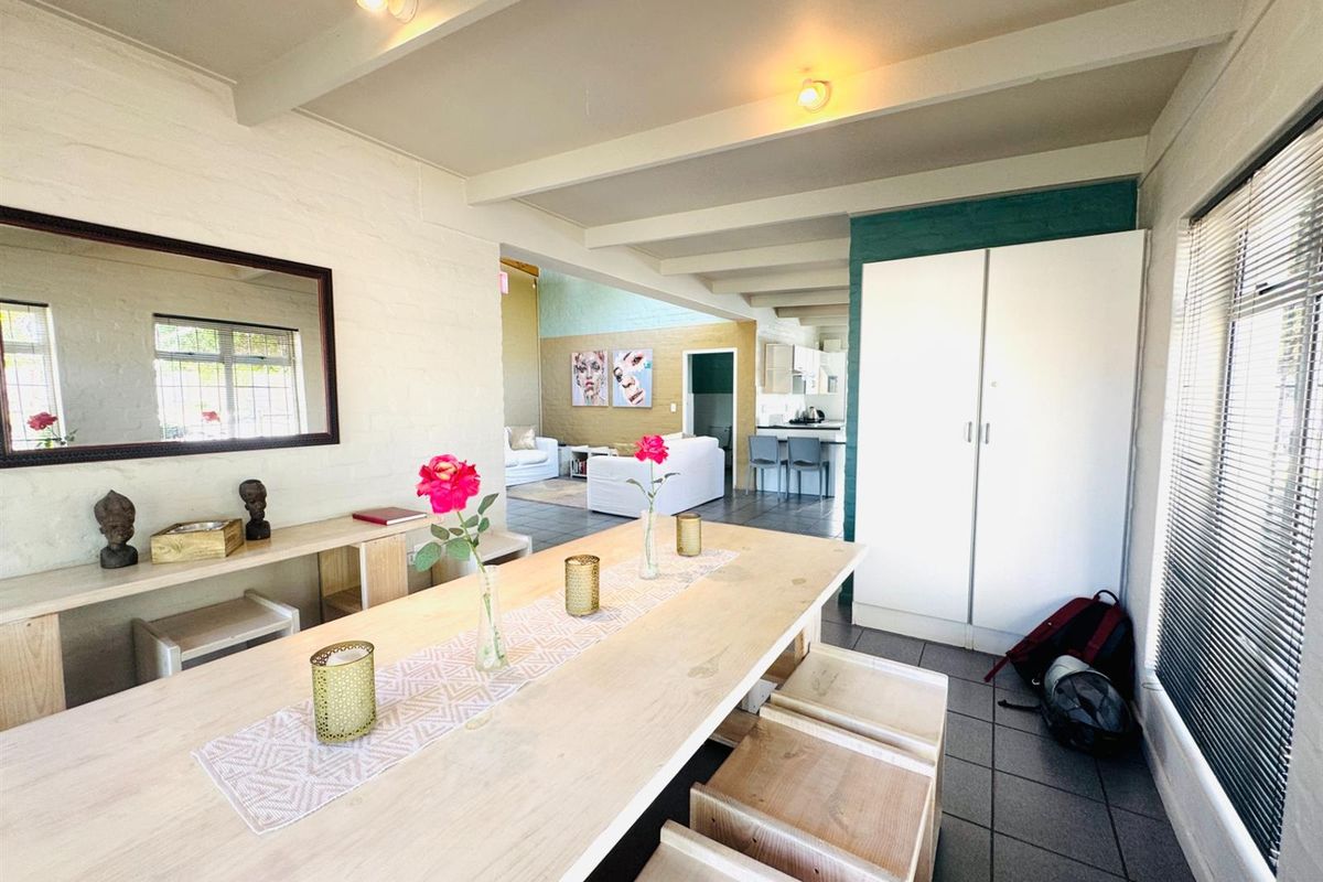 Guest House For Sale in Middedorp, Langebaan - Photo 5