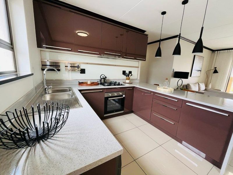 Apartment For Sale in Blue Hills, Midrand - Photo 3