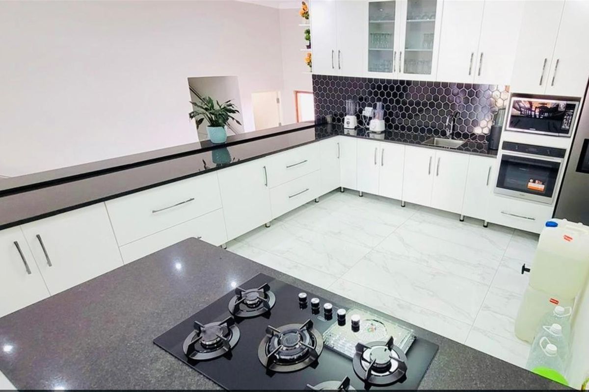 5 Bedroom House in Elawini Estate - Photo 5