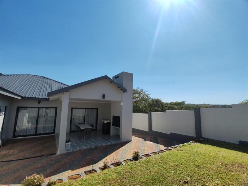 5 Bedroom House in Elawini Estate - Photo 2