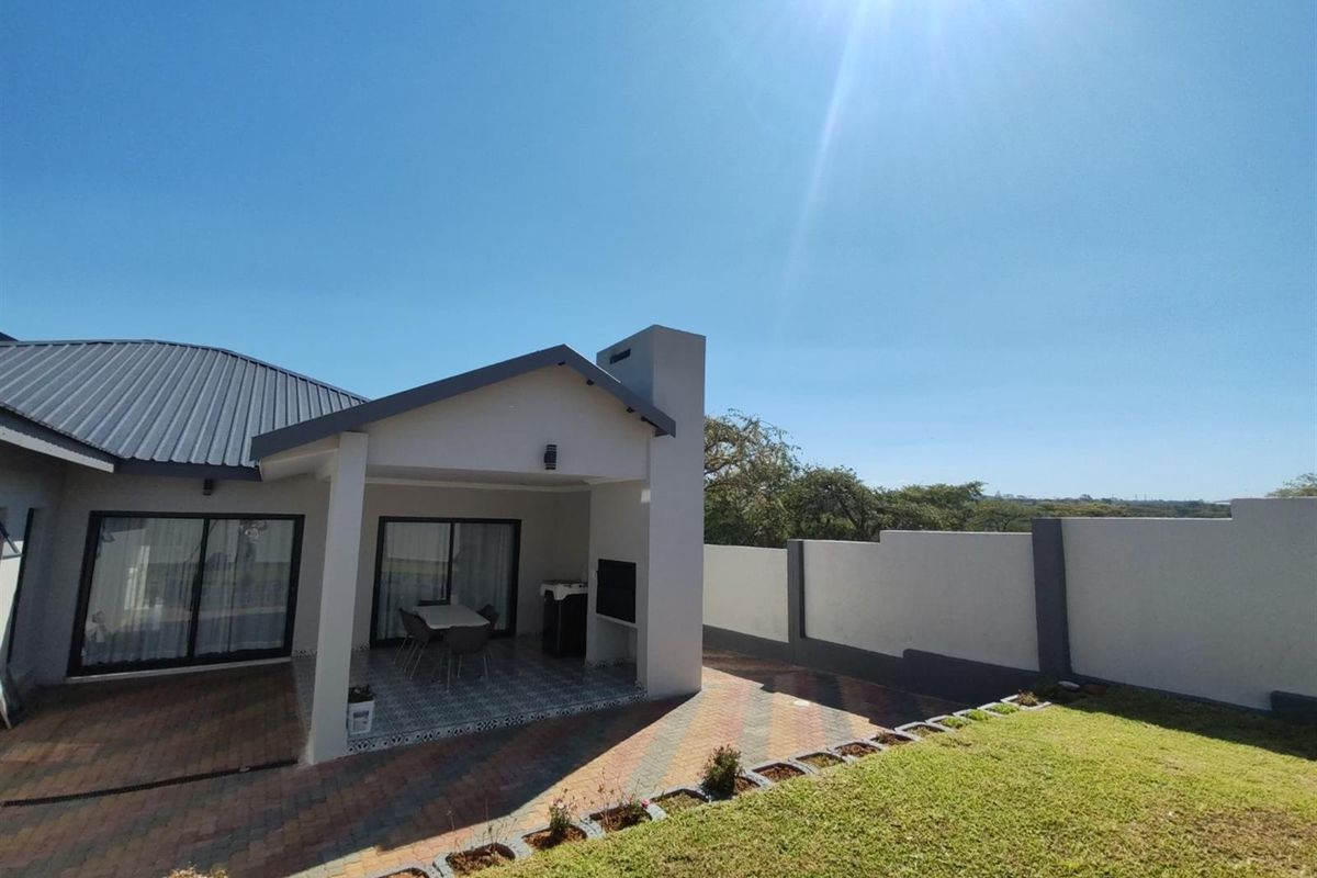 5 Bedroom House in Elawini Estate - Photo 2