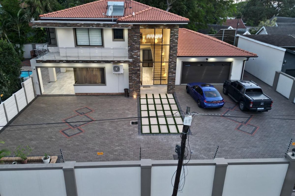 House For Sale in Athlone, Durban North, KwaZulu Natal - Photo 2