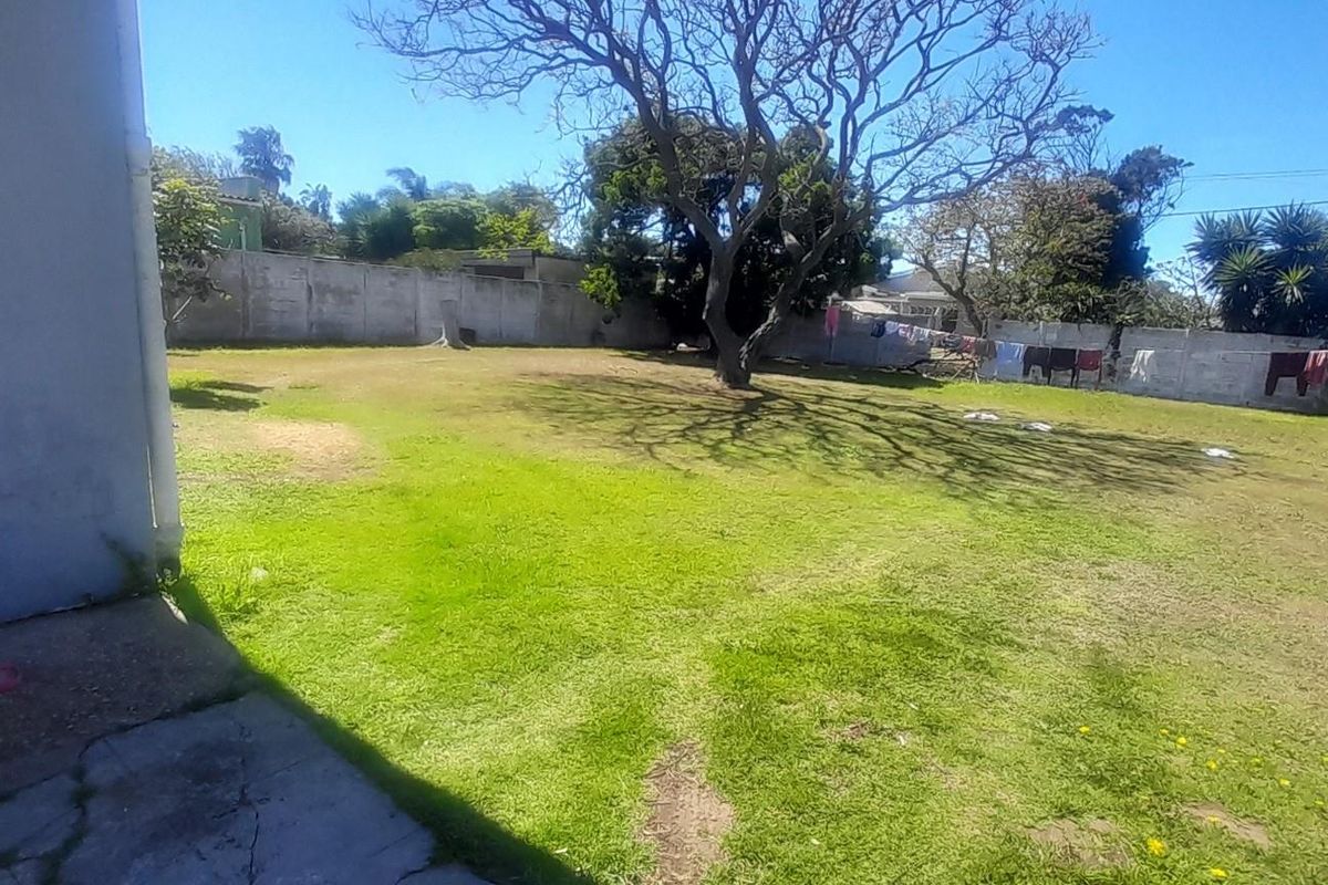 House For Sale in Bluewater Bay, Port Elizabeth - Photo 3