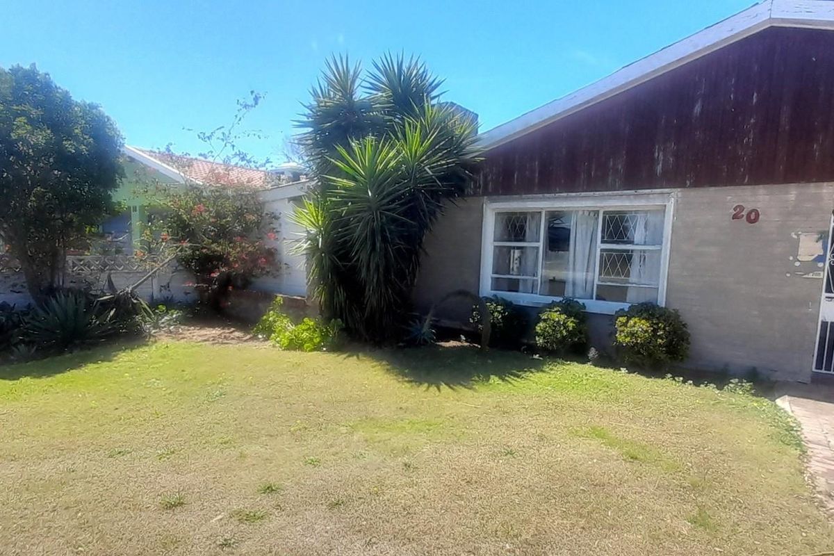 House For Sale in Bluewater Bay, Port Elizabeth - Photo 4