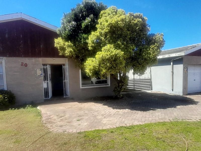 House For Sale in Bluewater Bay, Port Elizabeth - Photo 5