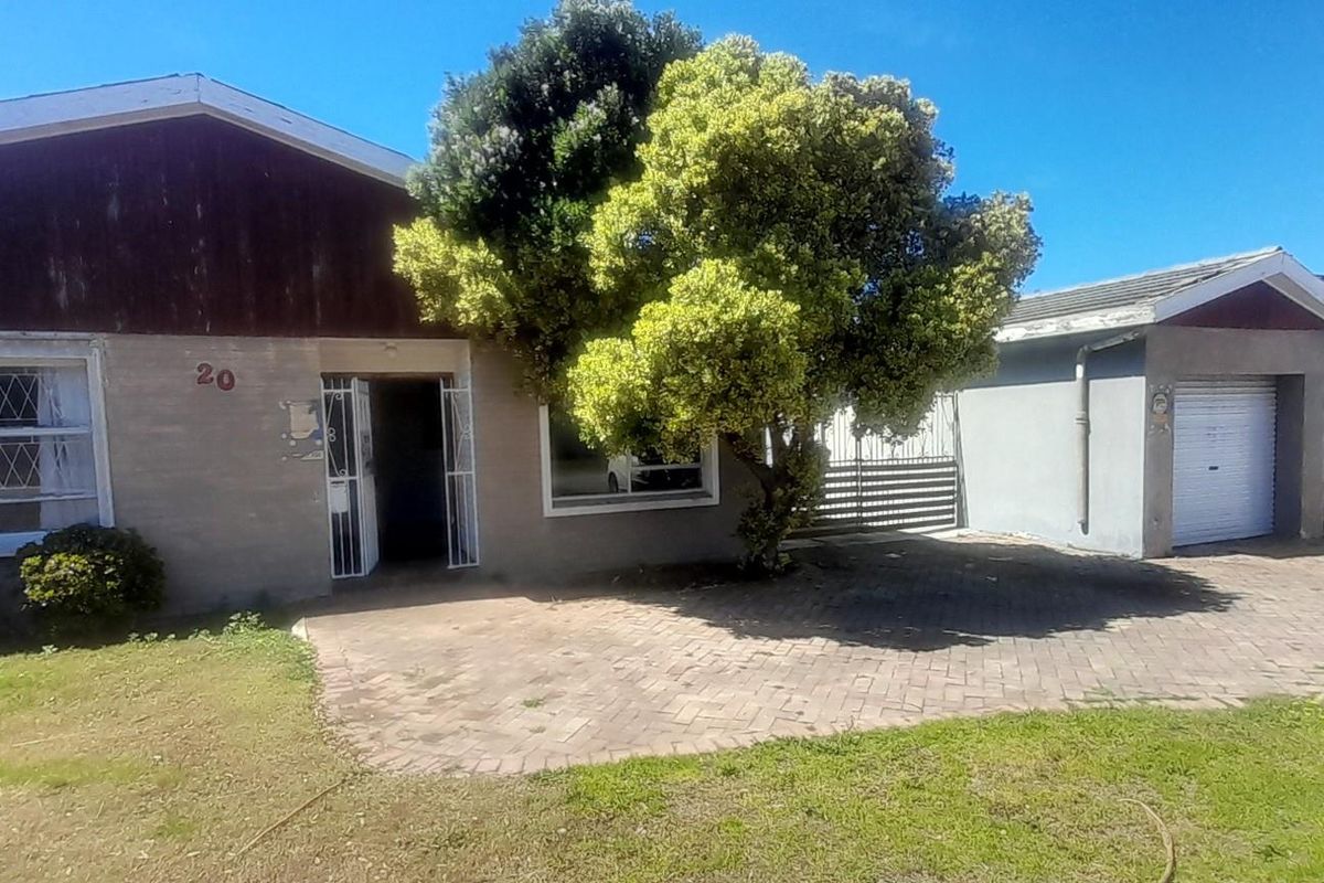 House For Sale in Bluewater Bay, Port Elizabeth - Photo 5