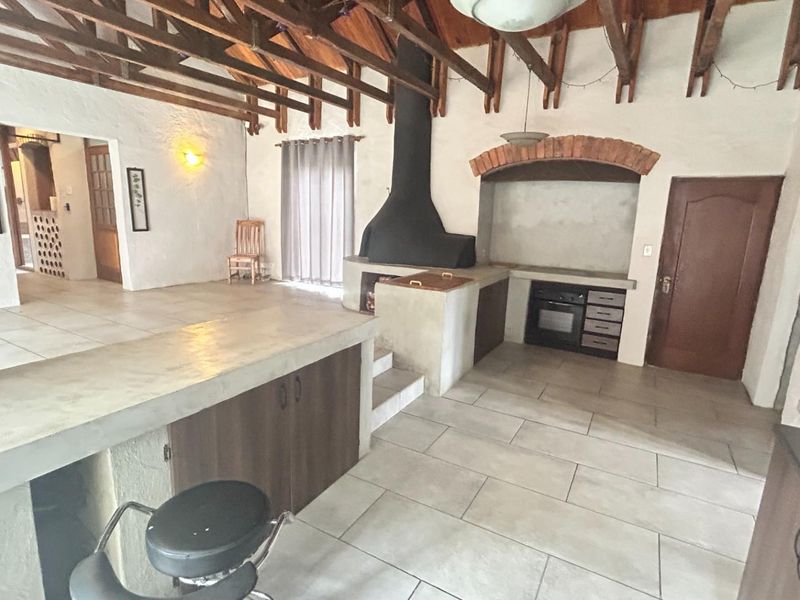 House For Sale in Waterkloof Ridge, Pretoria - Photo 10