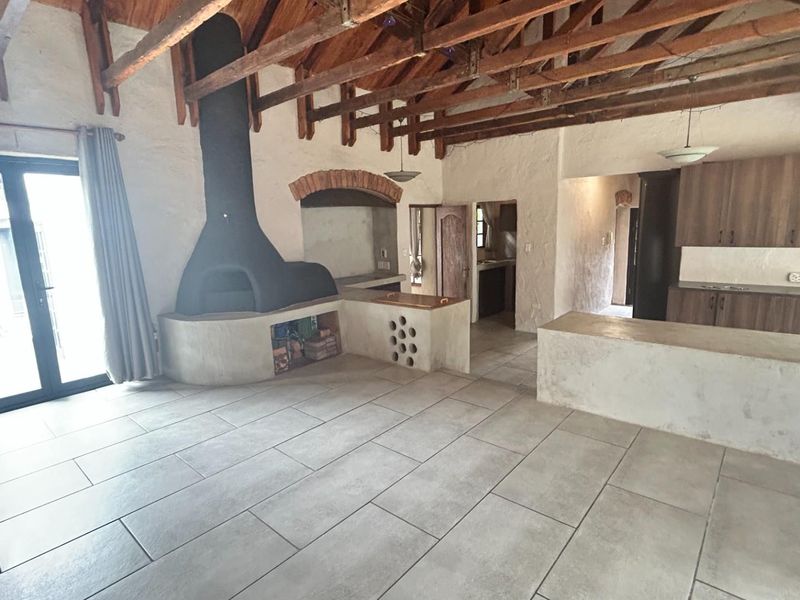 House For Sale in Waterkloof Ridge, Pretoria - Photo 8