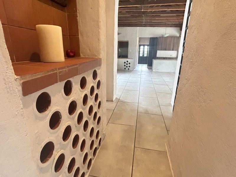 House For Sale in Waterkloof Ridge, Pretoria - Photo 6