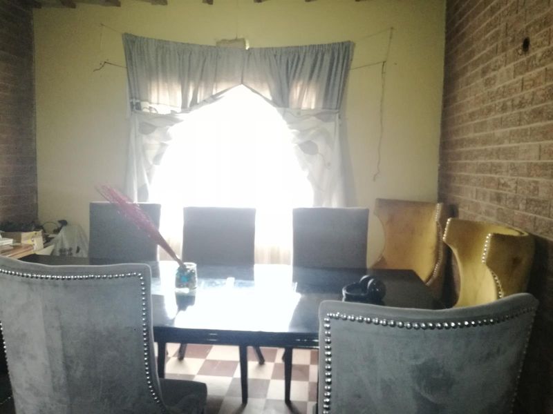 sale of property - Photo 3