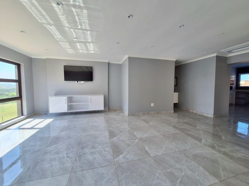 Modern Three-Bedroom Home For Sale in Izinga Ridge, Umhlanga, KwaZulu Natal - Photo 5