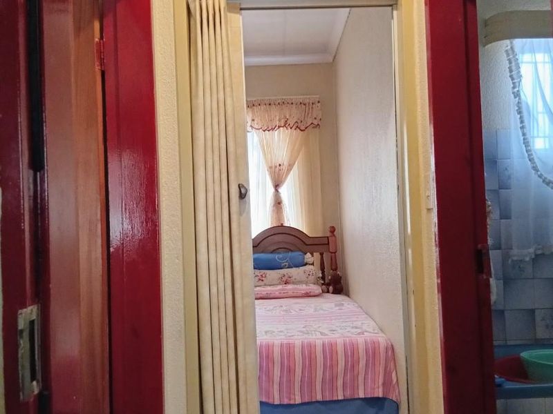 Low-Maintenance 2-Bed with Palisade Fence, Alarm For Sale in Boikhutso, North West. - Photo 10