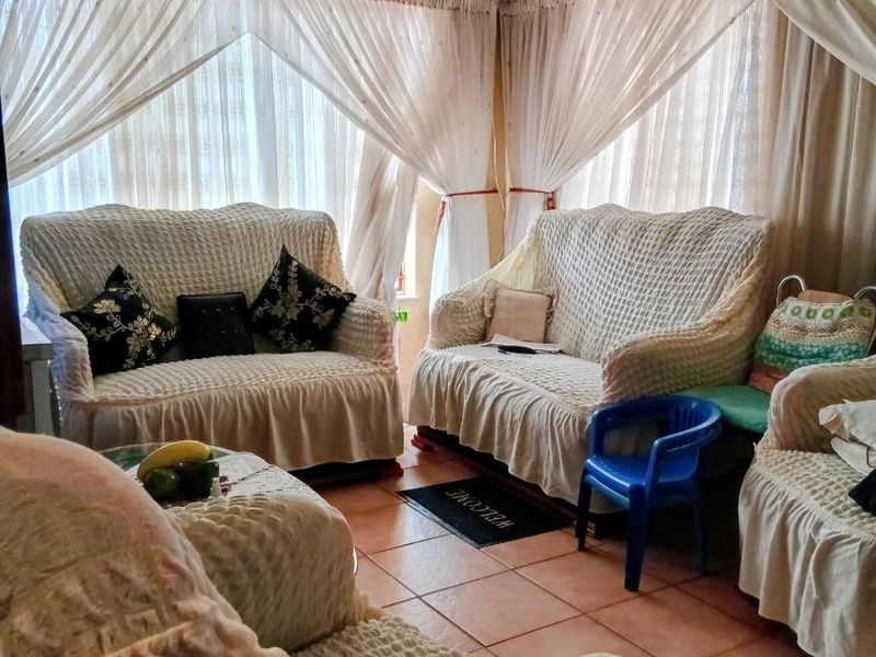 Low-Maintenance 2-Bed with Palisade Fence, Alarm For Sale in Boikhutso, North West. - Photo 8