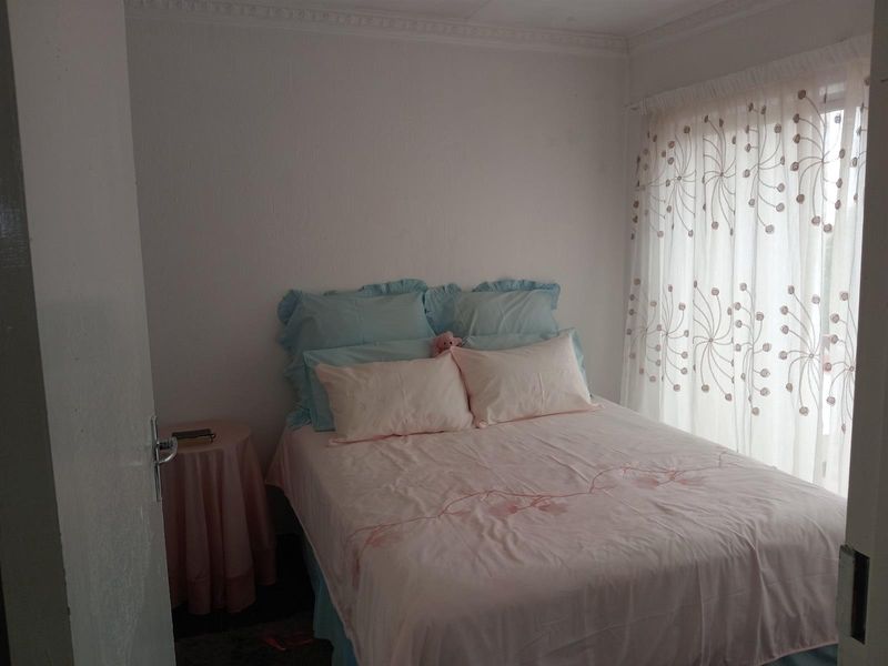 Apartment For Sale in Corlett Gardens, Johannesburg - Photo 9