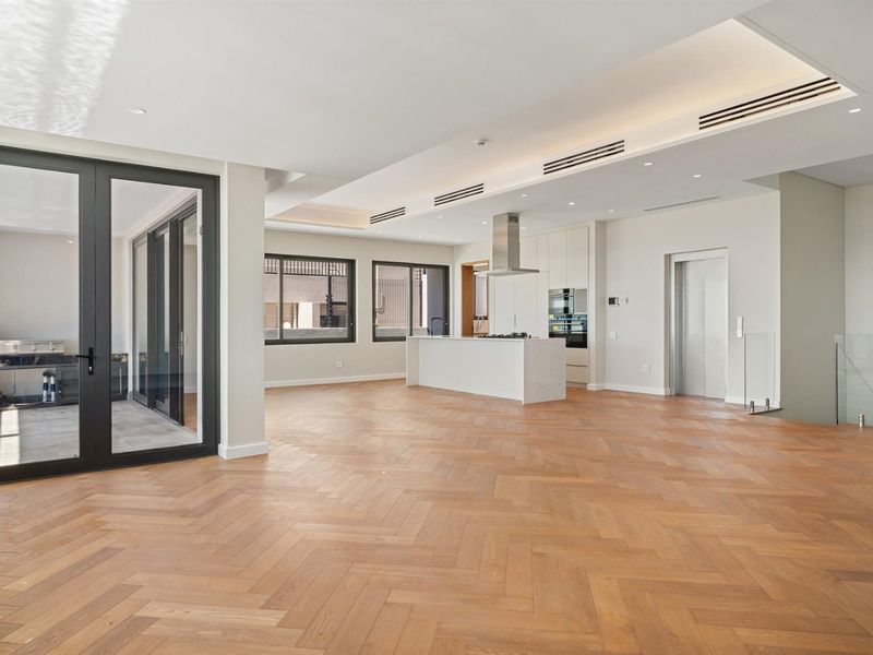 Final Release: Medburn Villas-Three already sold. Only one remaining residence. - Photo 7