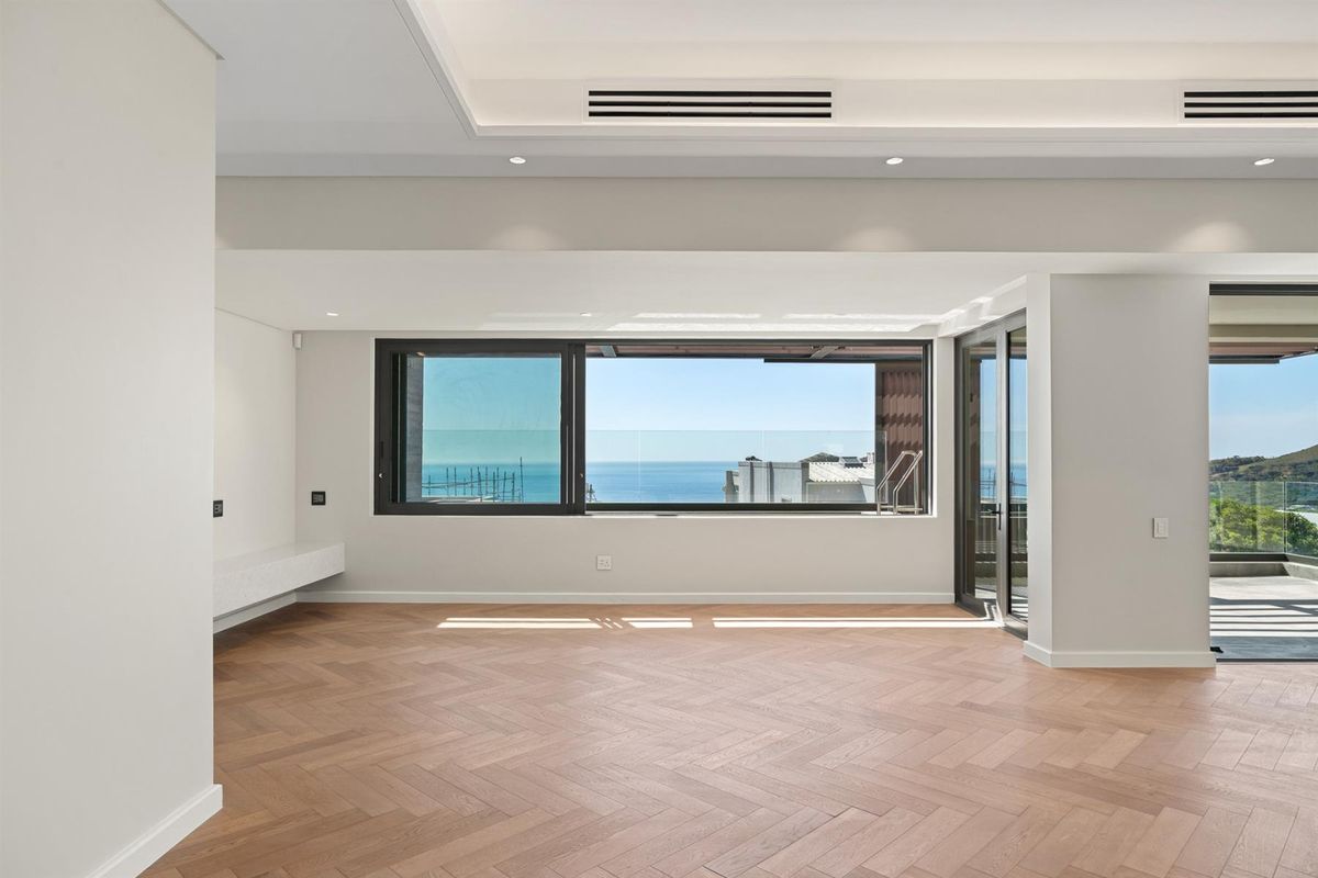 Final Release: Medburn Villas-Three already sold. Only one remaining residence. - Photo 4