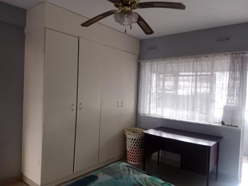 1.5 bed Apartment For Sale in Bulwer, Durban, KwaZulu Natal - Photo 10