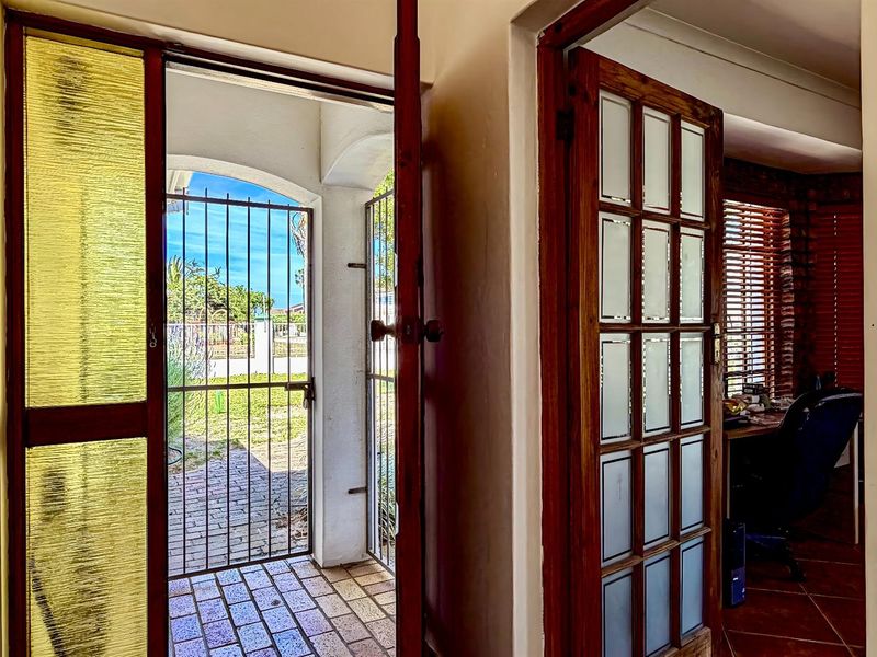 Well-Located Home Near the Beach | Listed by Danté Koen + Tanya Ruppersburg, eXp Realty - Photo 10