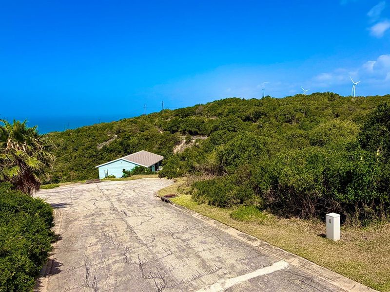 Cul-de-Sac Living in Blue Horizon Bay | Listed by Danté Koen, eXp Realty - Photo 3