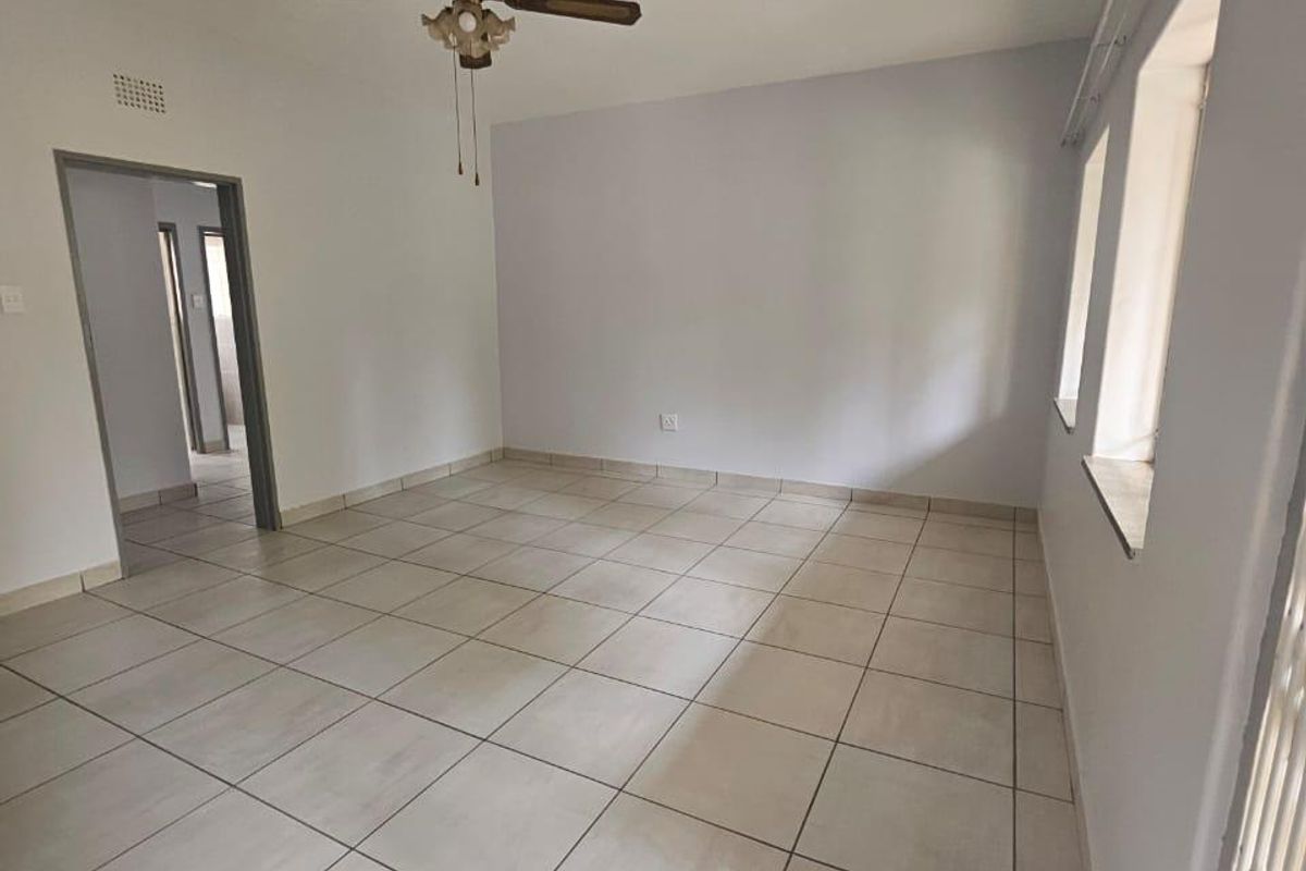 Apartment For Sale in Three Rivers, Vereeniging - Photo 5
