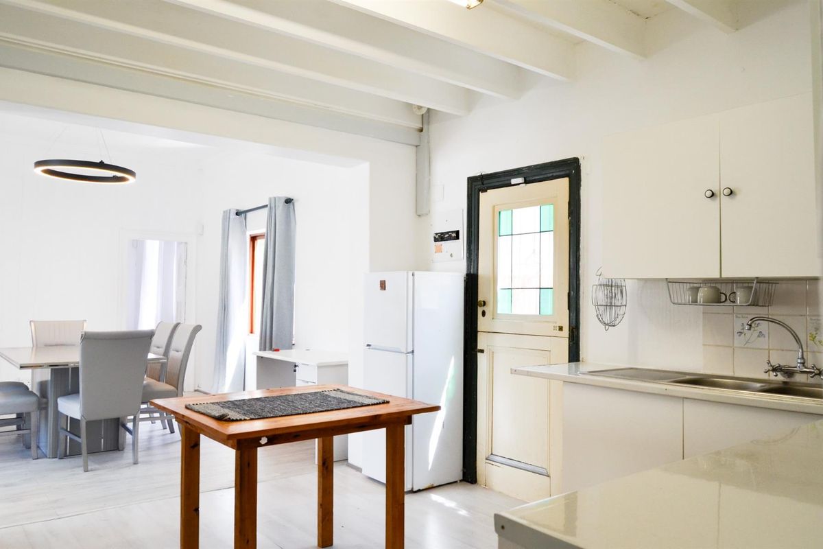 AIRBNB, SURF LODGE AND COASTAL INVESTMENT OPPORTUNITY IN LAKESIDE - Photo 4