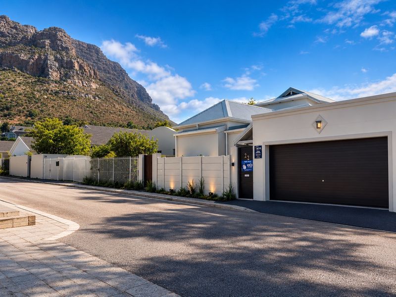 AIRBNB, SURF LODGE AND COASTAL INVESTMENT OPPORTUNITY IN LAKESIDE - Photo 1