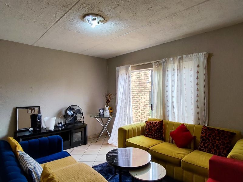 2 Bedroom appartment in Brakpan for sale R395 000 - Photo 6