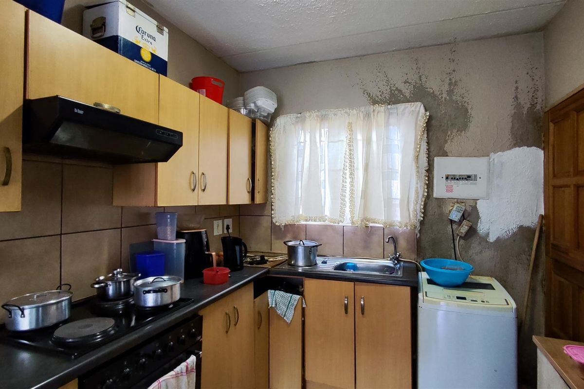 2 Bedroom appartment in Brakpan for sale R395 000 - Photo 3