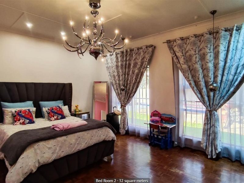 Modern 3-Bedroom Home + Separate Flatlet in Rynfield - Photo 8