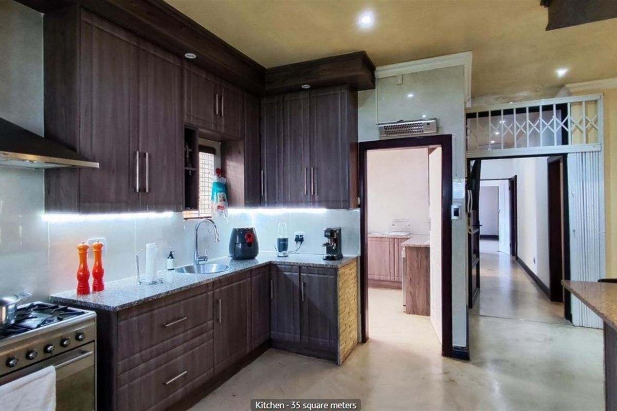 Modern 3-Bedroom Home + Separate Flatlet in Rynfield - Photo 3