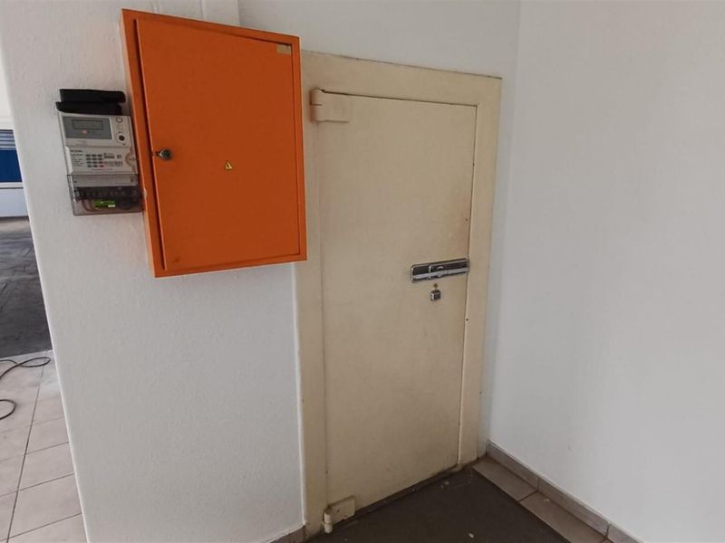 Warehouses for sale with income. - Photo 5