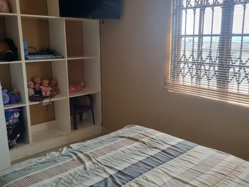 3-Bedroom Move-In-Ready Home for Sale in Bombay Heights, Pietermaritzburg, KwaZulu-Natal - Photo 10