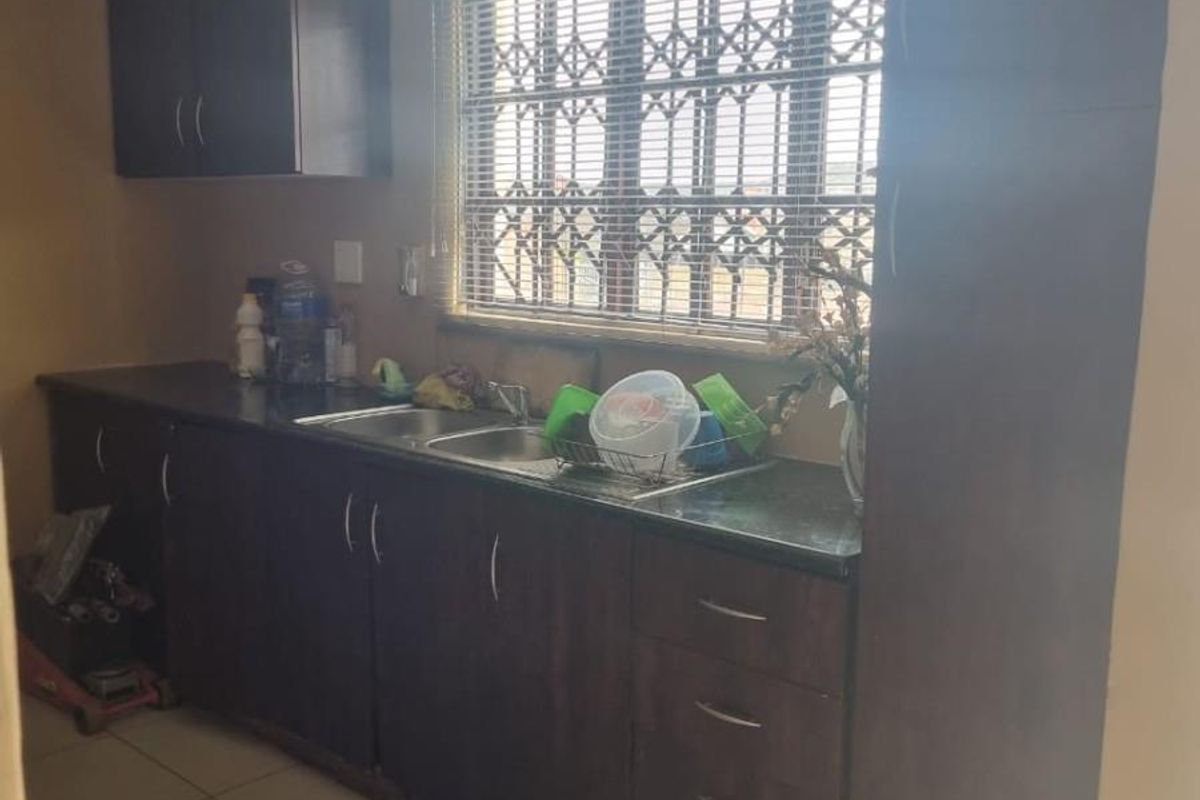 3-Bedroom Move-In-Ready Home for Sale in Bombay Heights, Pietermaritzburg, KwaZulu-Natal - Photo 5