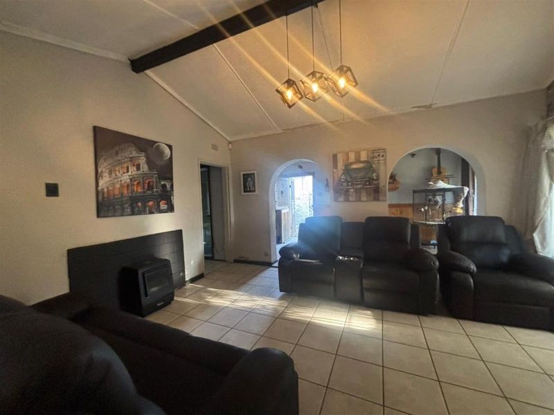 House For Sale in CE 2, Vanderbijlpark CE - Photo 8