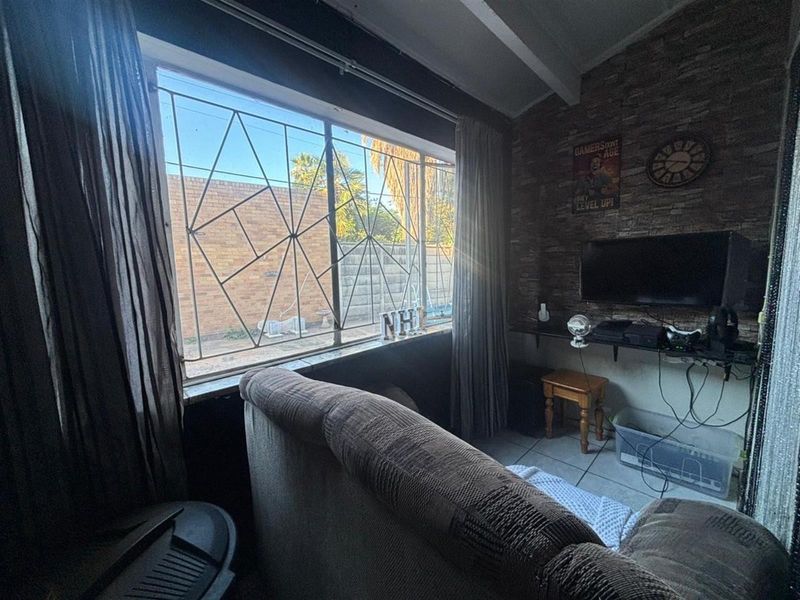 House For Sale in CE 2, Vanderbijlpark CE - Photo 7