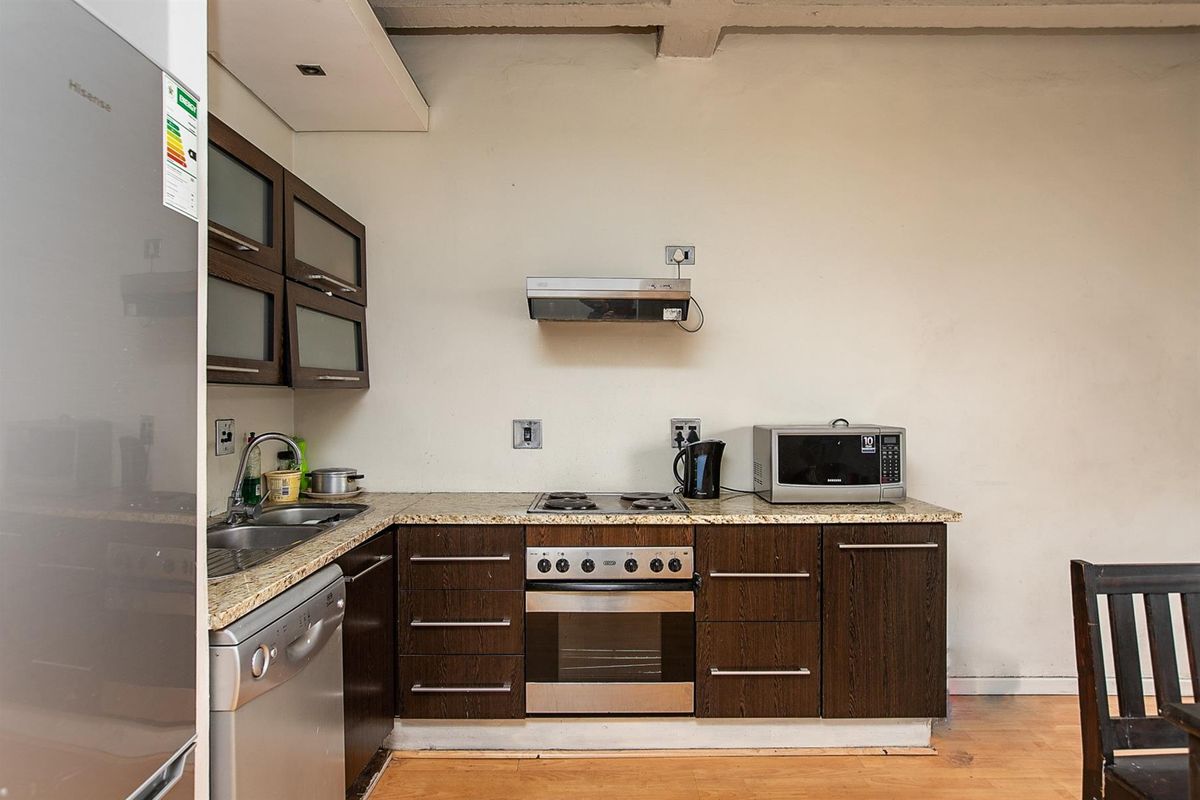 Apartment For Sale in Braamfontein, Johannesburg - Photo 2