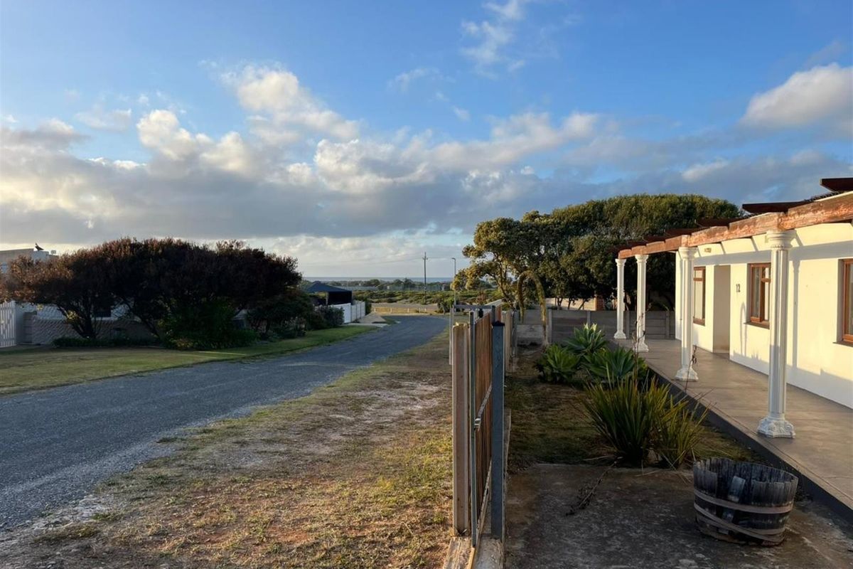 House For Sale Gouritzmond - Photo 2