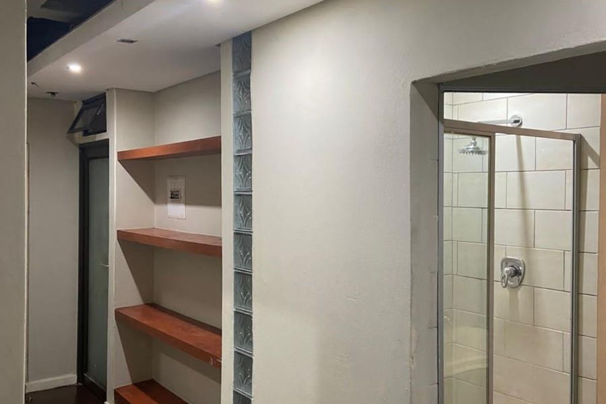 5 Bedroom unit for sale in Braamfontein - Photo 5