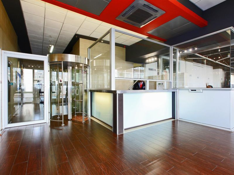 5 Bedroom unit for sale in Braamfontein - Photo 6
