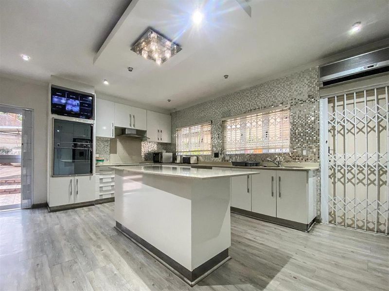 House For Sale in Scottsville, KwaZulu Natal - Photo 6