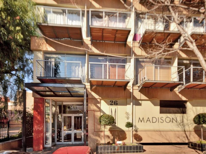 Apartment For Sale in Braamfontein, Johannesburg - Photo 3