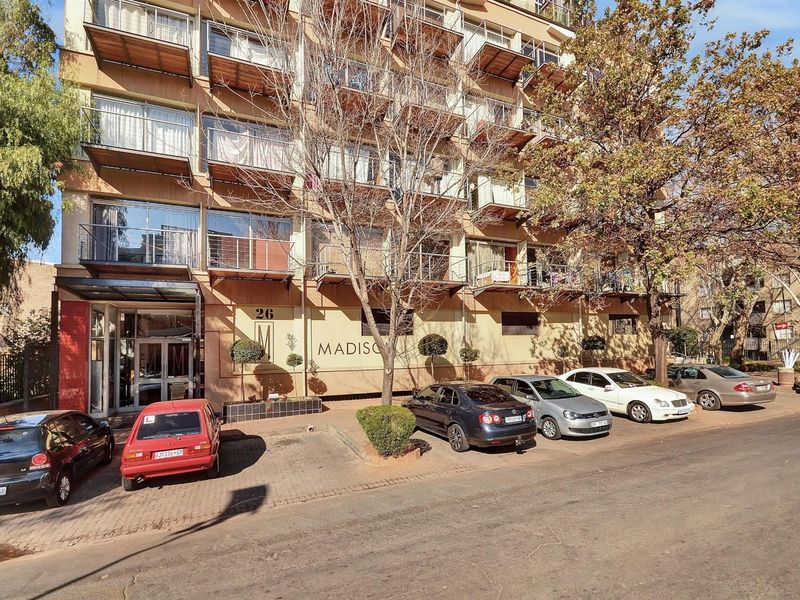 Apartment For Sale in Braamfontein, Johannesburg - Photo 4