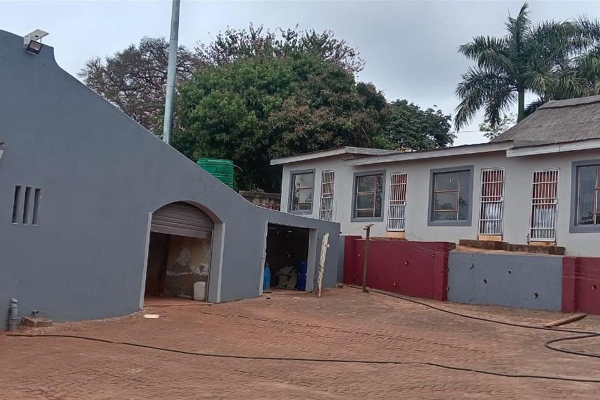 House For Sale in Sibasa Block Q - Photo 3